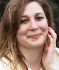 Book an Appointment with Dara Fields for Counselling