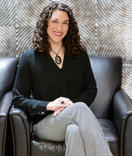 Book an Appointment with Lauren Love for Acupuncture