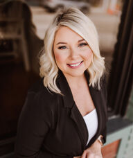 Book an Appointment with Stephanie Carroll for Medical Aesthetics