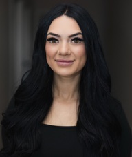 Book an Appointment with Lauren Scheu for FACIALS