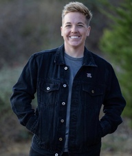 Book an Appointment with Tray Nichols for Acupuncture