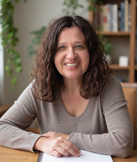 Book an Appointment with Stacy Thomas for Active Acne Treatment